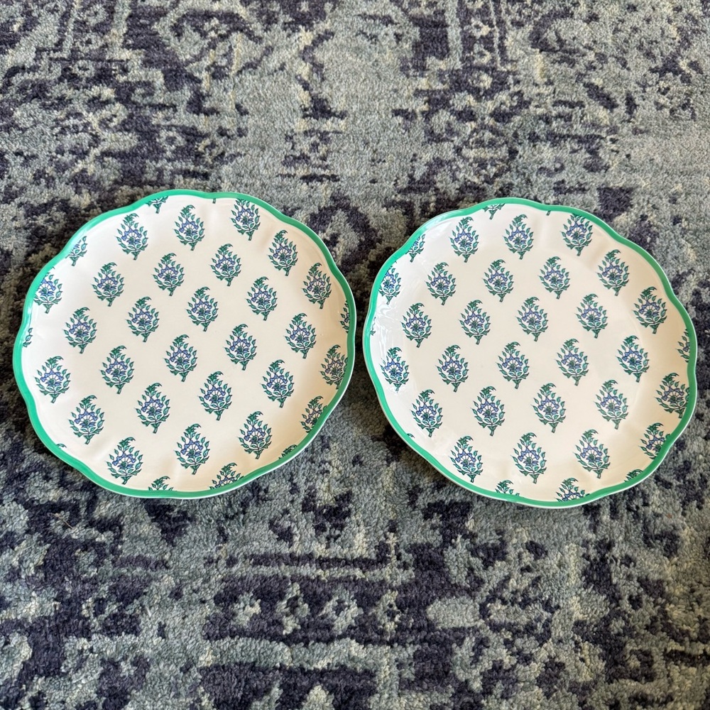 Roller Rabbit Target Bouquet Melamine Salad Plates Scalloped Preppy- Set of 2 - Picture 2 of 6